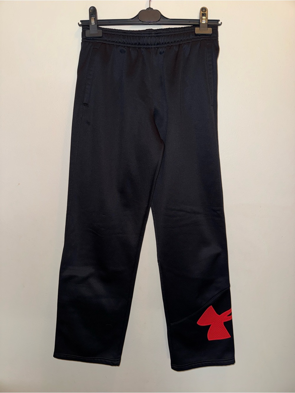 Under Armour Black Sweatpants with Red Logo Black Camo Joggers Size Youth Large - Picture 9 of 15